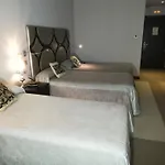 Hotel Silken Axis 4*