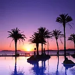 Hotel Silken Axis 4*