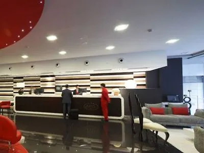 Silken Axis 4* ויגו