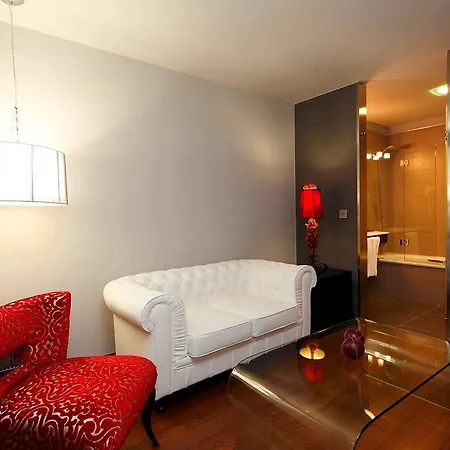 Hotel Silken Axis 4*
