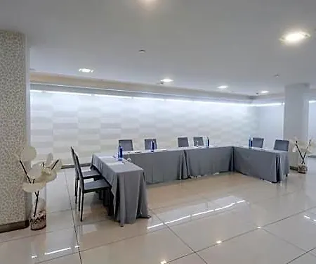 Silken Axis 4* Vigo