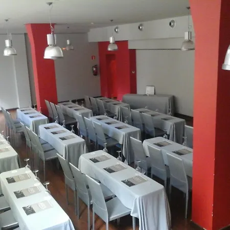 Silken Axis Hotell 4*