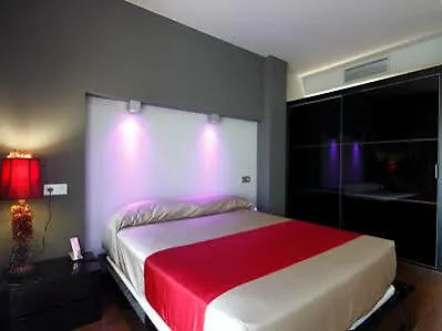 מלון Silken Axis 4*