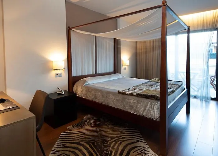 Otel Silken Axis
