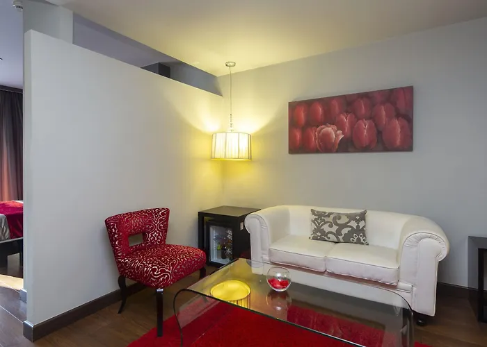 Hotel Silken Axis 4*