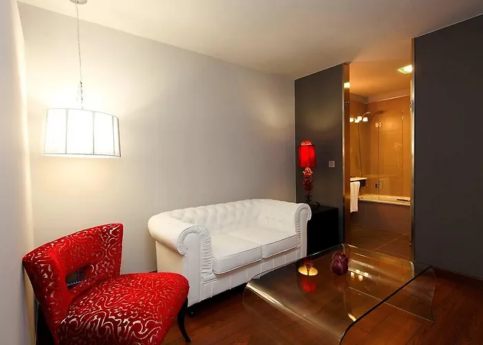 Hotel Silken Axis 4*