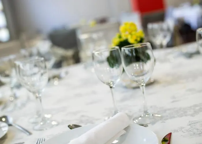 Silken Axis Hotel 4*