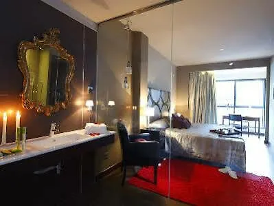 Silken Axis Hotel 4*